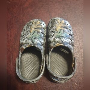 Rugged Shark Kids' Toddler Camo Clog - Sz 9